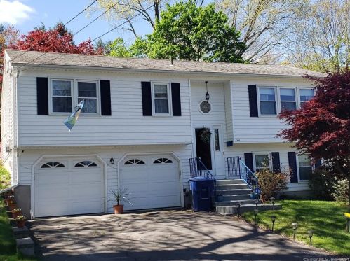 141 Williamson Dr, Waterbury, CT 06710-1149