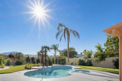 47965 Via Nice, La Quinta CA  92253-2158 exterior