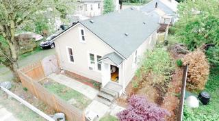 110 Lincoln Ave, Kent, WA 98032-4412
