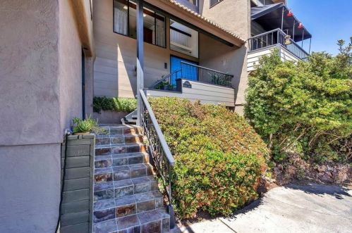 7949 Pasadena Ave, La Mesa CA  91941-7878 exterior