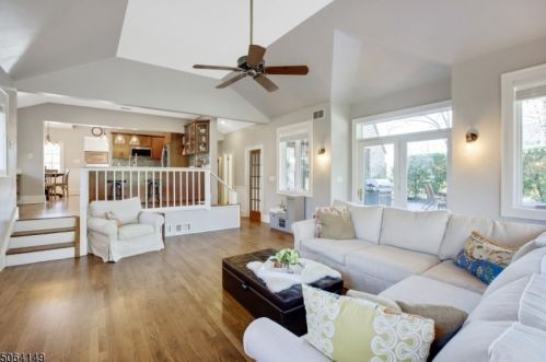 496 Ridgewood Ave, Glen Ridge NJ  07028-1820 exterior