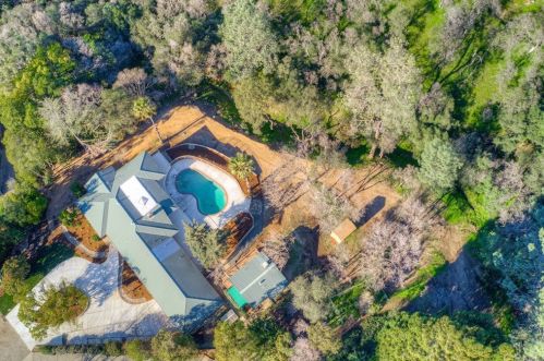 15 Woodcrest Dr, Oroville CA  95966-5518 exterior