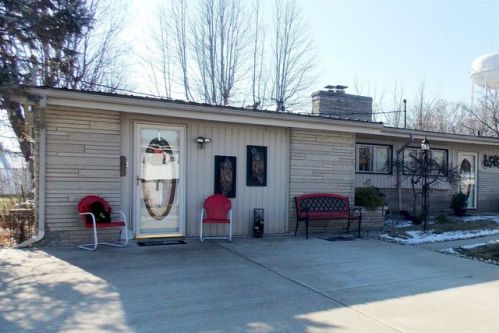 1210 Oak St, Yockey, IN 47446-1072
