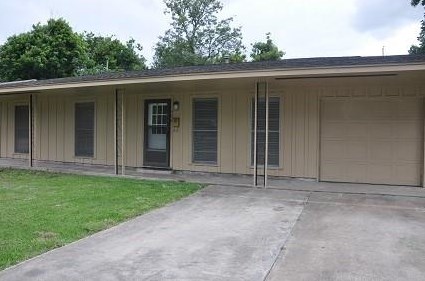 506 Sharon Dr, Humble, TX 77338-8045