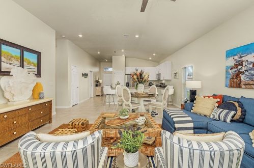 416 6th Ave, Cape Coral FL  33990-0011 exterior