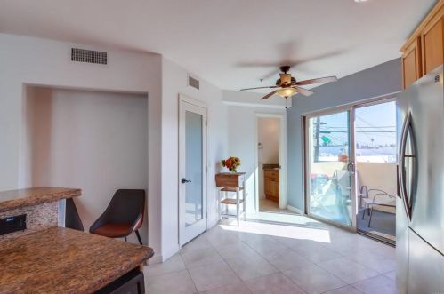 723 Diamond St, San Diego CA  92109-2447 exterior