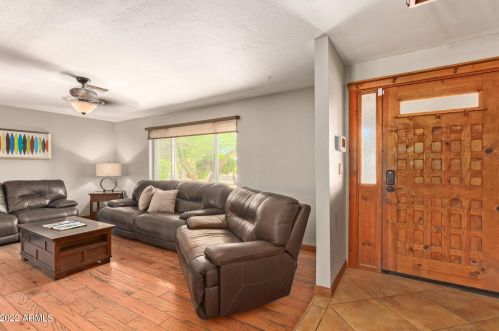 5230 Winchcomb Dr, Scottsdale AZ  85254-2936 exterior