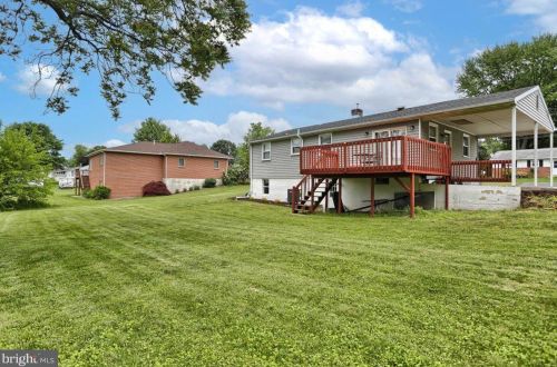 320 Mt Allen Dr, Navy Sup Dpt PA 17055-6165 exterior