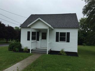 11 Lynn Ave, Glens Falls, NY 12804-3913