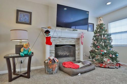 6832 Airoso Ave, San Diego CA  92120-5323 exterior