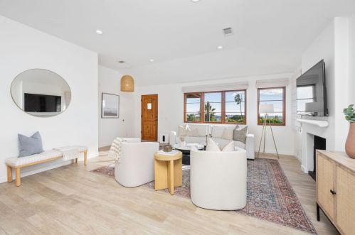 1047 Cheltenham Rd, Santa Barbara CA  93105-2236 exterior