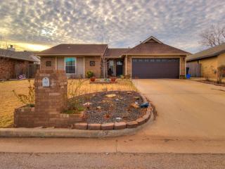 3817 Regatta Rd, Yukon, OK 73099-3217