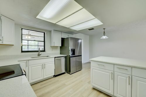 510 Billiar Ave, Fort Pierce FL  34983-8729 exterior