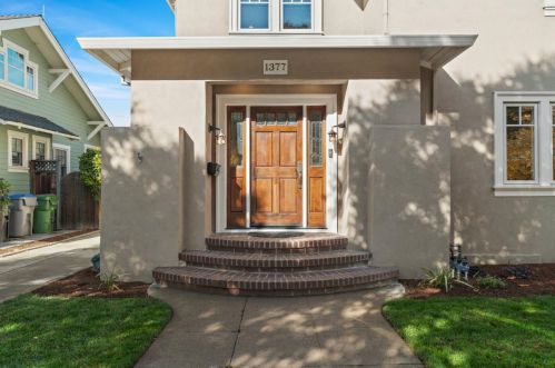 1377 Yosemite Ave, San Jose, CA 95126-2672