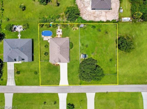 1009 Agnes Ave, Lehigh Acres, FL 33971-6523