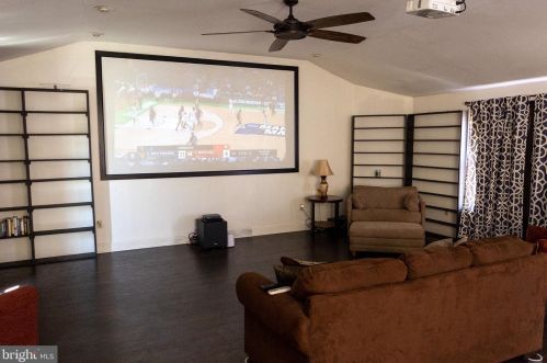 4 Nashua Dr, Erial NJ  08081-3040 exterior