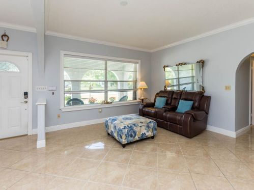 5272 Lake Blvd, Delray Beach FL  33484-4270 exterior