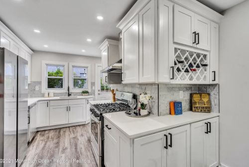 226 Davis Ave, Lacey NJ  08731-3519 exterior