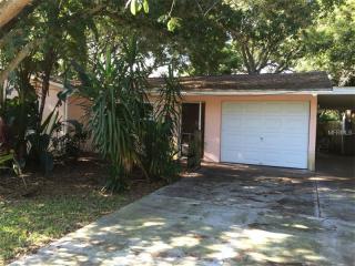 10548 66th Ave, Largo, FL 33772-6444
