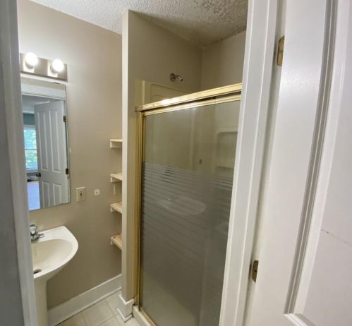 318 6th St, Waterford MN  55057-2554 exterior