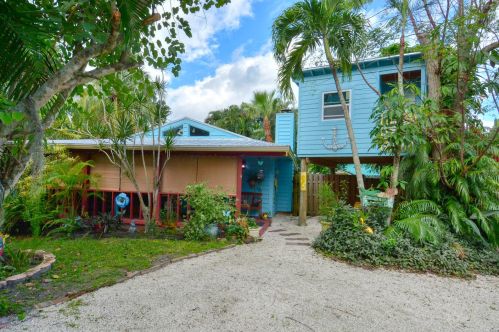 1258 Evergreen Ln, Palm City, FL 34990-1911