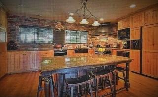 7740 Filice Dr, Gilroy CA  95020-4909 exterior