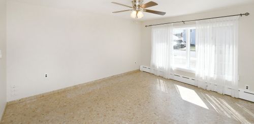 4028 Jean Ave, Bethpage NY  11714-4521 exterior