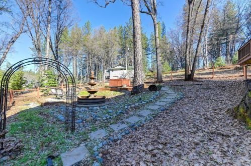 10570 Alta Sierra Dr, Grass Valley CA  95949-6840 exterior