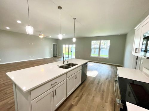 2122 Kumquat Dr, Edgewater FL  32141-5714 exterior