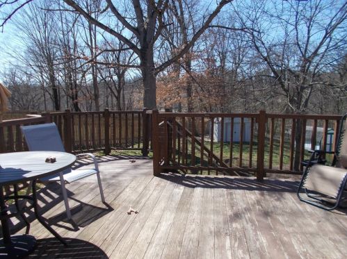 876 Blue Ridge Rd, Pittsburgh PA  15239-2805 exterior