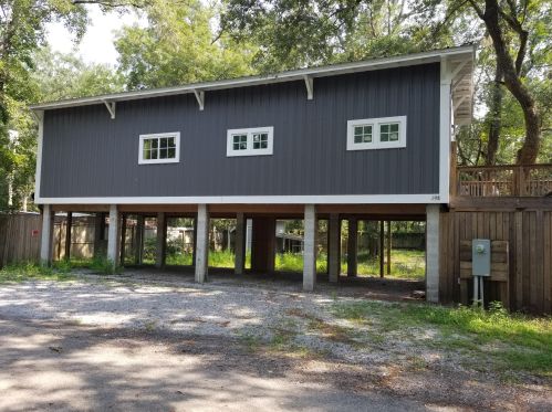 198 Redfish Rd, Freeport, FL 32439-6501