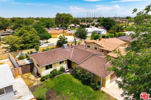 43708 Foxton Ave, Lancaster, CA 93535-4032