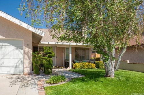 27628 Cherry Creek Dr, Santa Clarita, CA 91354-1350