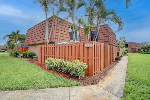3312 Spanish Wells Dr, Delray Beach FL  33445-5413 exterior