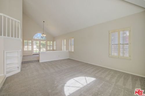 26520 Mistletoe Ct, Santa Clarita CA  91355-3525 exterior