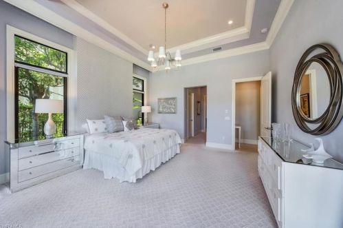 29006 Blaisdell Dr, Naples FL  34119-0930 exterior