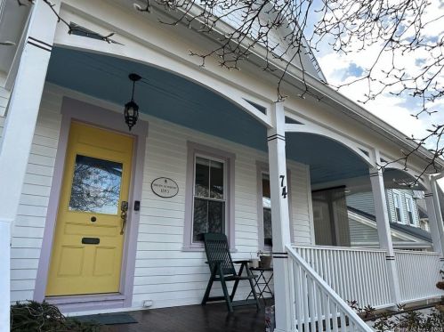 74 Ramsdell St, Groton CT  06340-3623 exterior