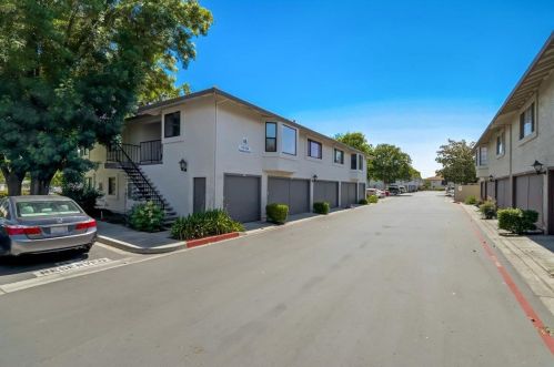 121 Kenbrook Cir, San Jose, CA 95111-3274