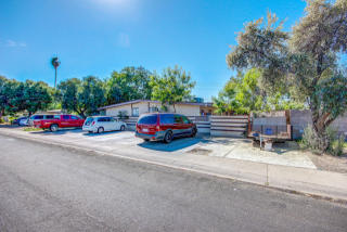6719 Earll Dr, Scottsdale, AZ 85251-7111