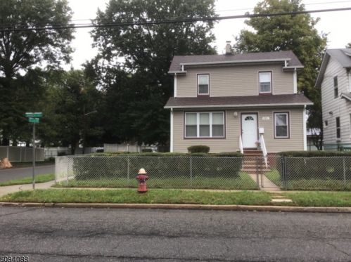 1001 Warren St, Roselle, NJ 07203-2733