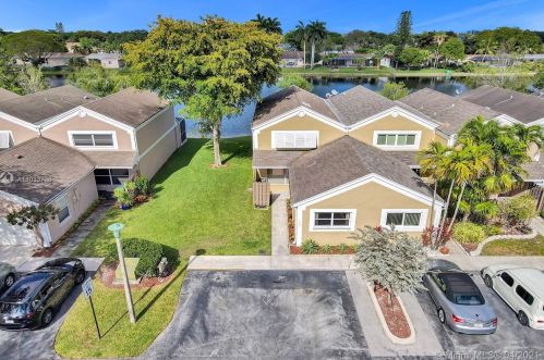 1365 122nd Ter, Hollywood, FL 33026-4307