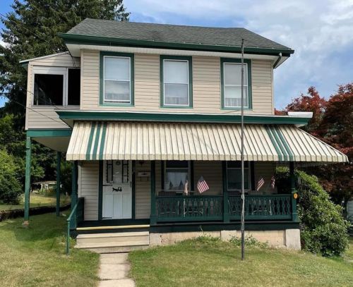 108 South St, Jim Thorpe, PA 18229-2324
