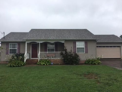 1629 Robert Rd, Columbia, TN 38401-5438