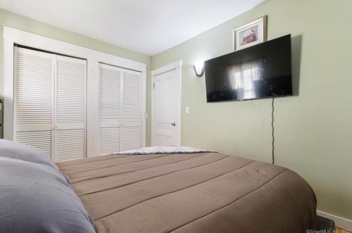 3 Griswold Ct, United States Coast Guard Ac CT  06320-5209 exterior