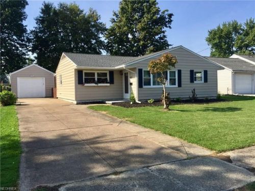 677 Lucille Dr, Elyria, OH 44035-3703