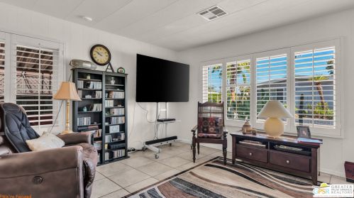 181 Calle De Los Vientos, Palm Springs, CA 92264-6320