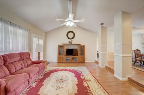 438 Starview Ln, Georgetown TX 78628-3832 exterior