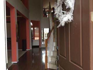 406 Shady Valley Dr, Allen TX  75002-1700 exterior