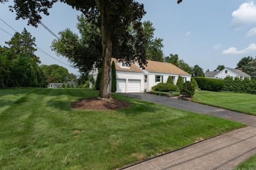 35 Marlborough Rd, North Haven, CT 06473-2929