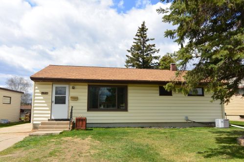 2621 Diane Ln, Hibbing MN  55746-3455 exterior